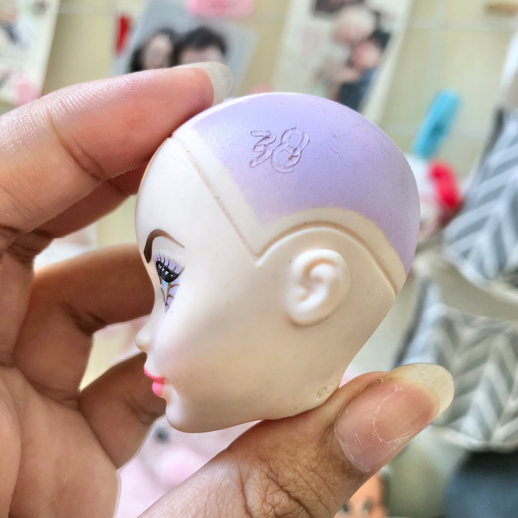 Monster High bald doll head CDH52 back showing mold stamp